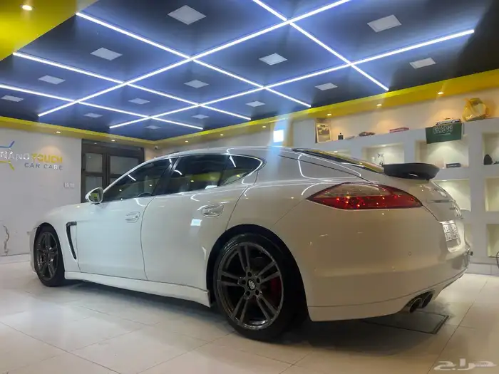 بورش باناميرا s 2010 17