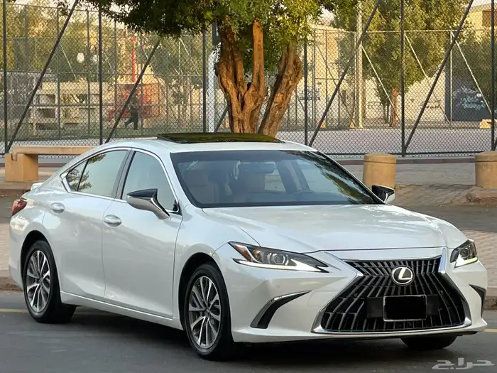 لكزس-ES300h-2023(ممشي48الف)لحاله الوكاله 14