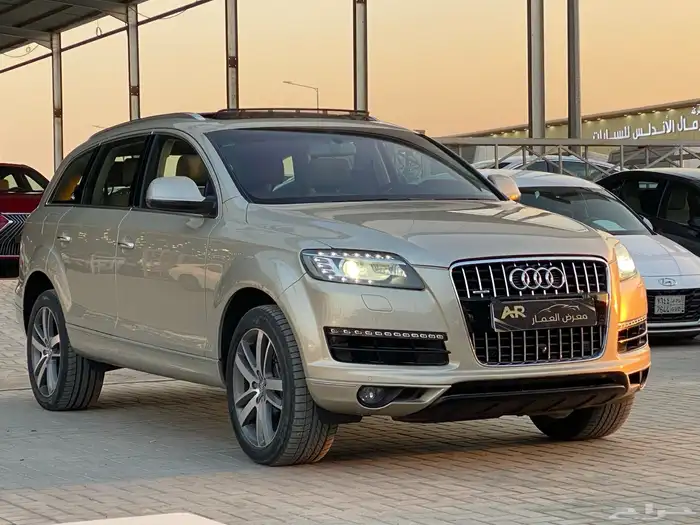 اودي Q7 9