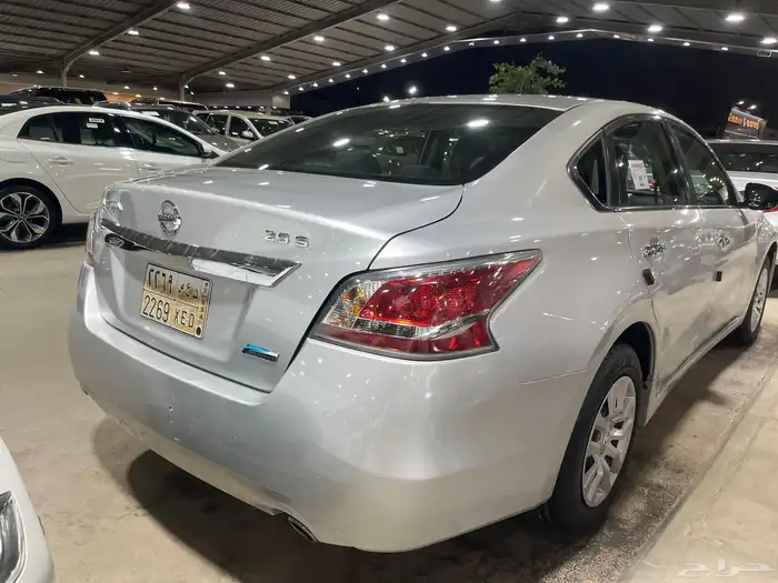 نيسان التيما 3