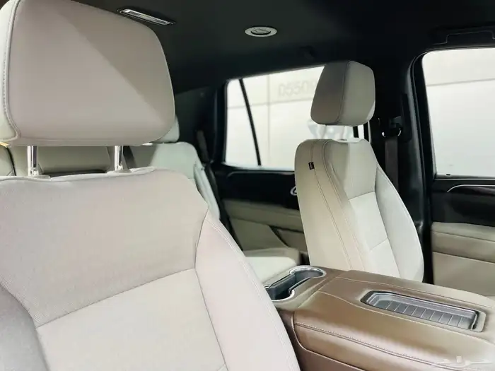 يوكن قصير SLE موديل 2023 13