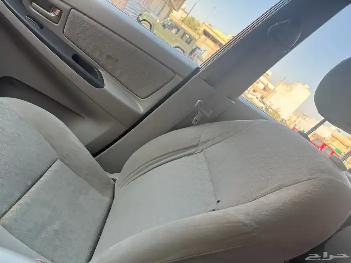 انوفا تويوتا 2010 2