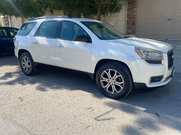 جي ام سي اكاديا 2013 0