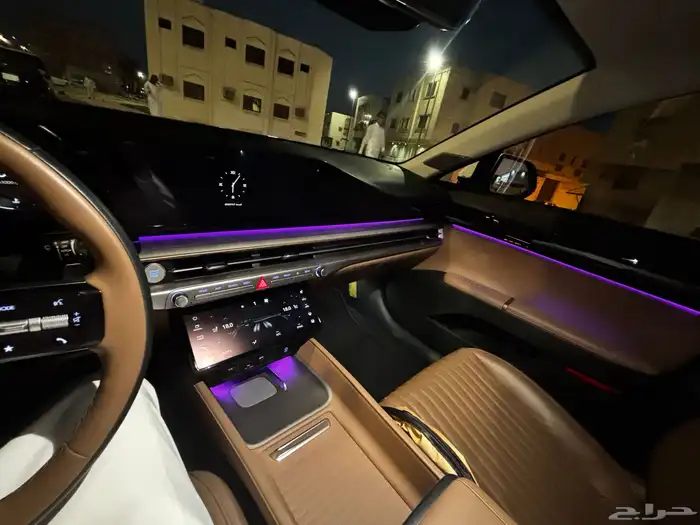 ازيرا فل كامل 2025 كالجرافي مستعمل للبيع 6