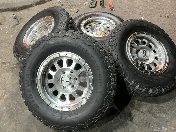 جنوط ميثود نيكل6مسمار معا كفرات نص حجري ودواي مقاس 285 70 17 0