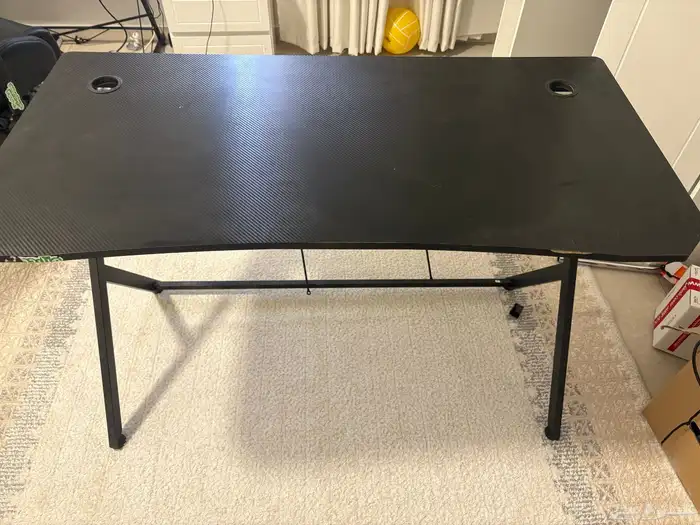 طاولة مكتب او قيمنق سوداء 0