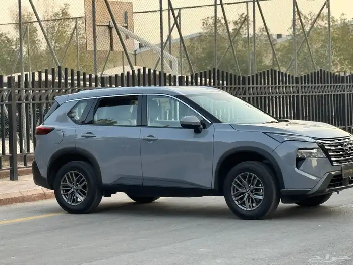 نيسان اكس تريل دبل 7 2024 5