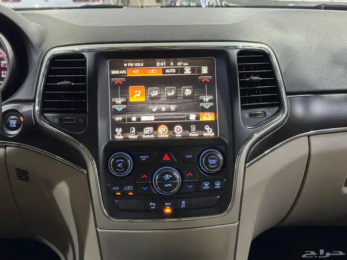 جراند شيروكي ليمتد 2014 ( V8 بحالة الوكالة ) 13