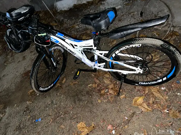 للبيع سكوتر ابو سلة و دراجه رياضيه 0