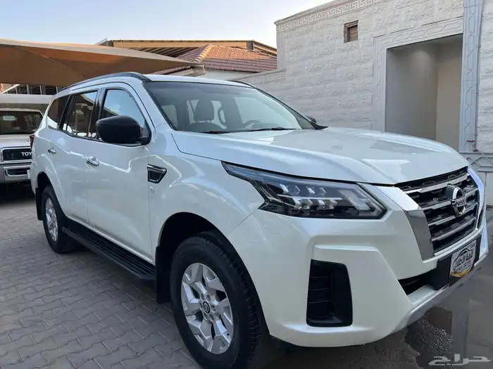 اكستيرا 2023 دبل SE ممشى 43.000 لدى قمة الاطلال 2