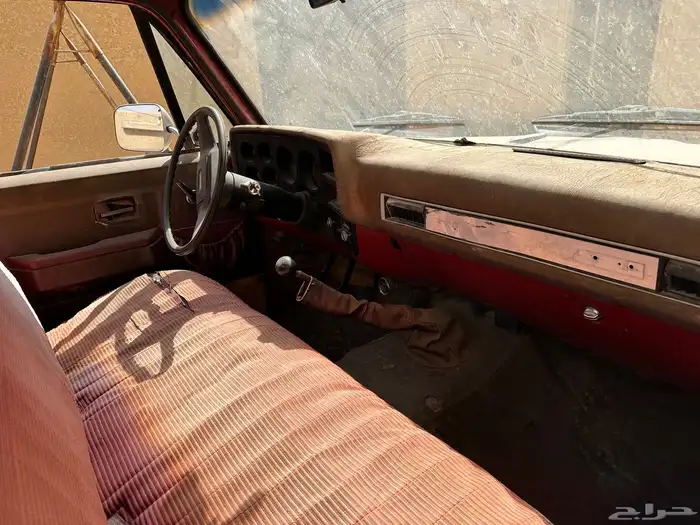 سيرا موديل 1982 شرط المكينه والجير وعندك البدي ماشاءالله 6