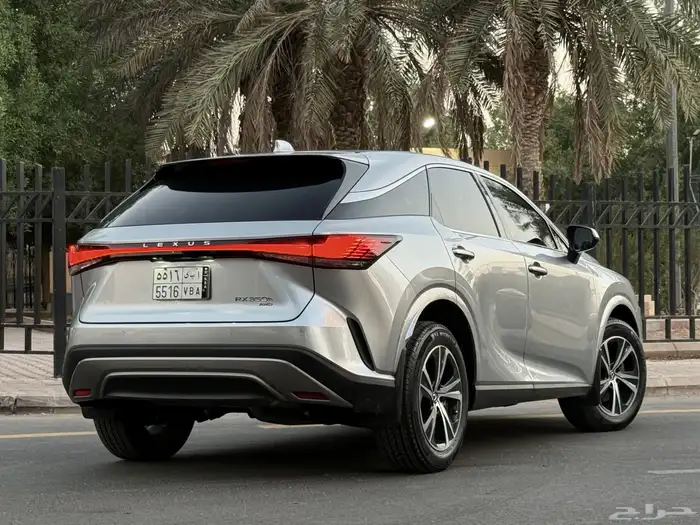 لكزس RX 350h 2024 ( ( بحالة الجديد )) 18