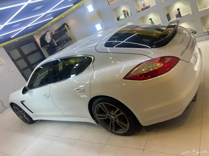 بورش باناميرا s 2010 15