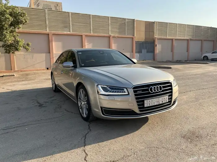 أودي A8 L 1