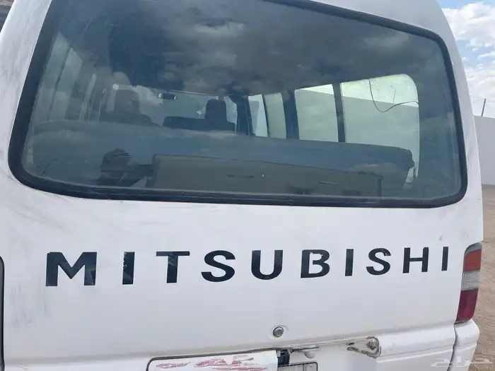 باص مستبيشي 2005 0