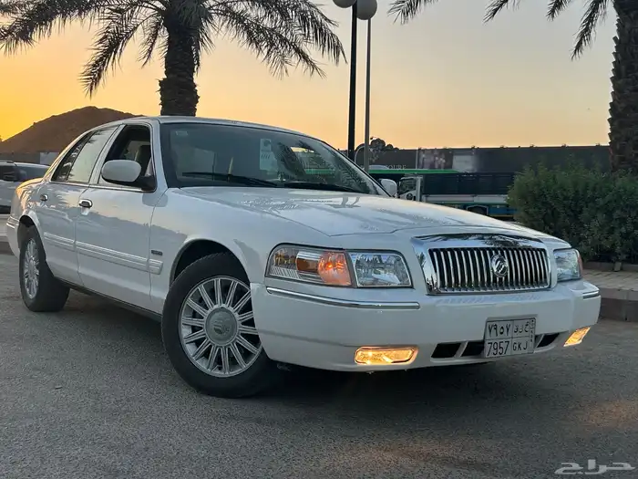 فورد ماركيز 2011 فل كامل نضيف 60