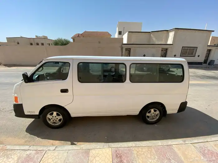 باص نيسان للايجار 0