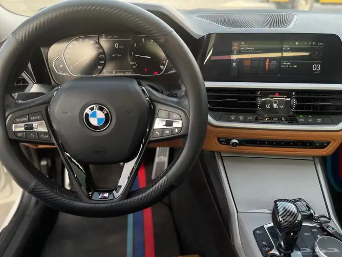 بي ام دبليو 320i 2022 15