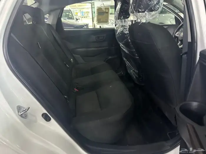 تويوتا يارس y 2023 14