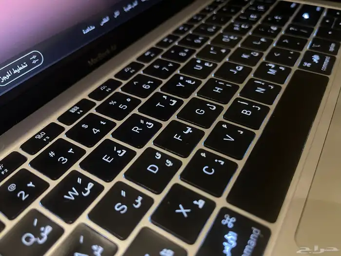 لابتوب ماك بوك اير حالة ممتازه جدا لايوجد اي خدش 2