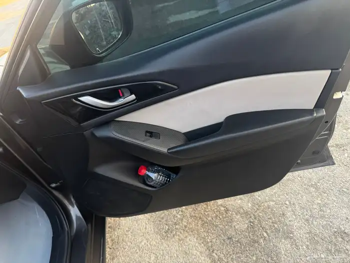 للبيع مازدا 3 3