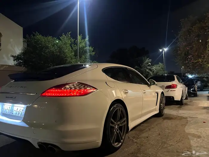 بورش باناميرا s 2010 10