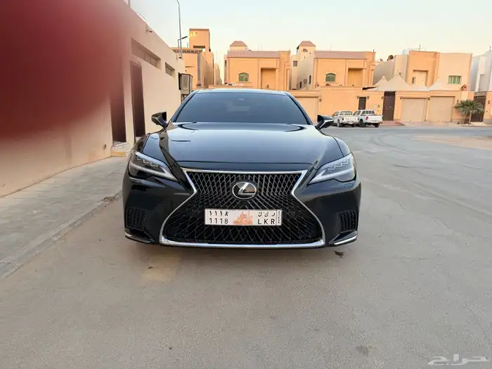 للبيع لكزس LS350 2