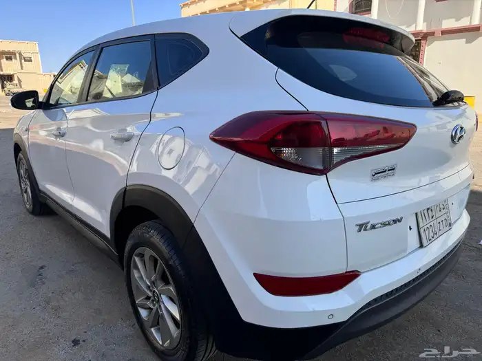 للبيع توسان 2016 ديزل 8