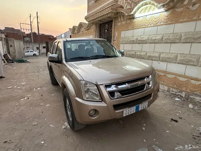 ايسوزو ديماكس 2008 0