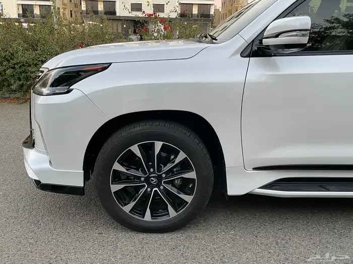 لكزس ( مخزن ) 16