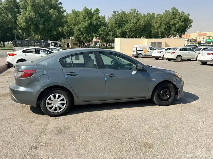 مازدا 3 موديل 2013 3