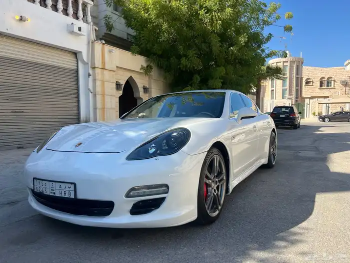 بورش باناميرا s 2010 3