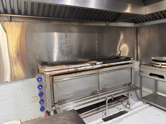 للبيع معدات مطعم بالكامل 4