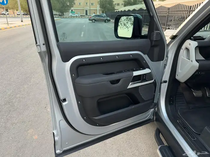 رنج روفر ديفندر FIRST EDITION 110 موديل 2020 ( إصدار خاص ) 10