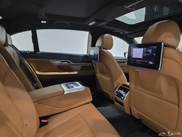 بي ام دبليو 730Li موديل 2020 بحاله ممتازه 12