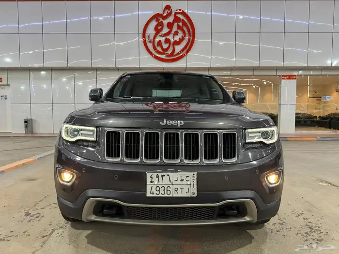 جراند شيروكي ليمتد 2014 ( V8 بحالة الوكالة ) 0