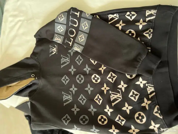 ملابس جودة عاليه ونظيفه 24