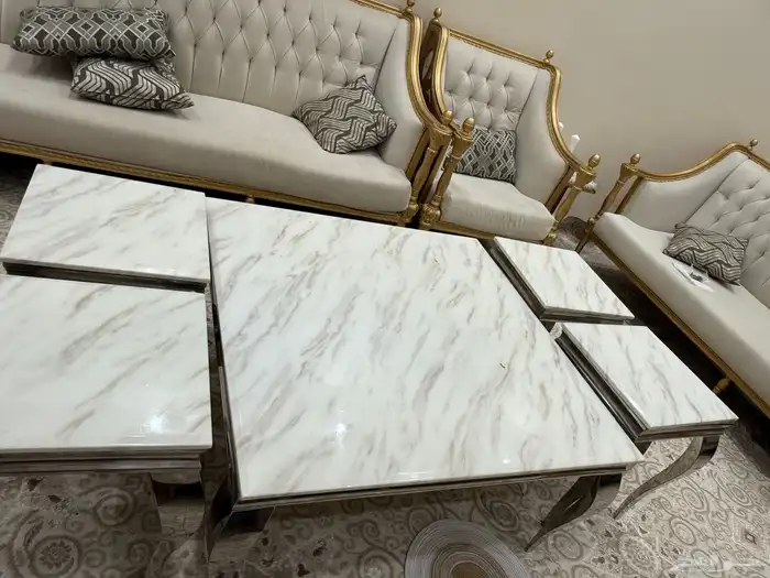 طاولات رخام شبه الجديد مافيه خدش 3