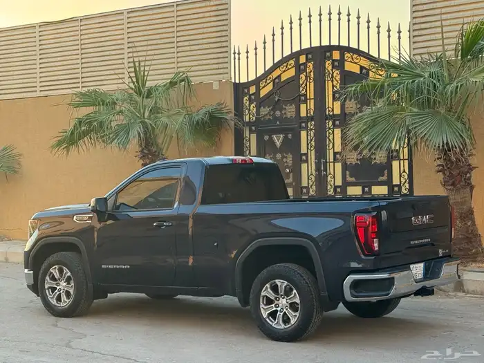 سييرا 2022 SLE بحالة الوكالة 4