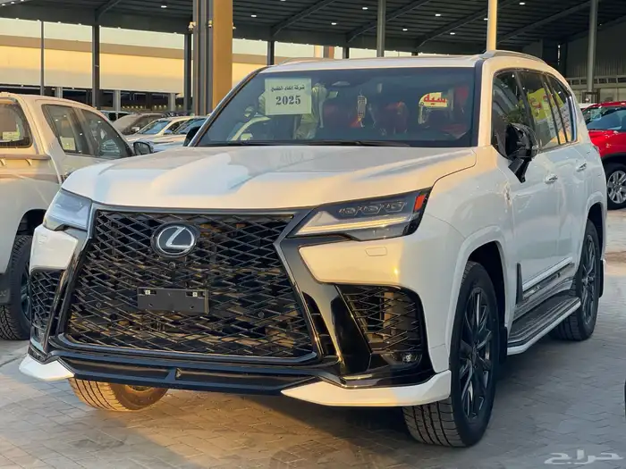 لكزس إف سبورت خليجي 2025 بالكاش والاقصاد 1