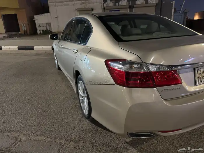 هوندا اكورد موديل 2015 اللون ذهبي بدون بويه الموتر 7