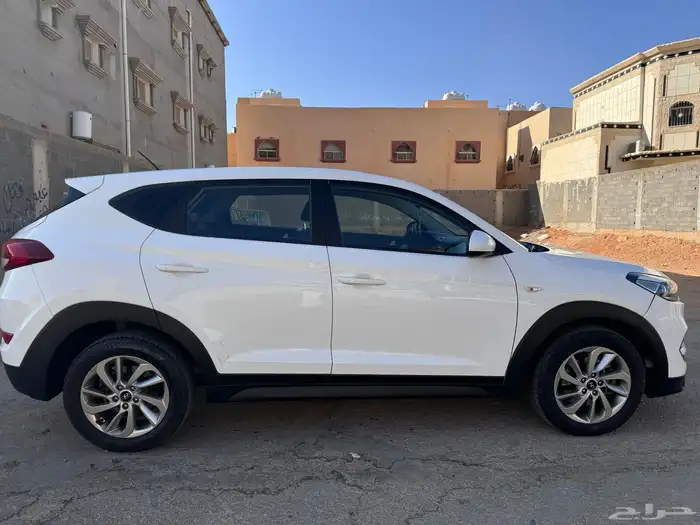 للبيع توسان 2016 ديزل 4