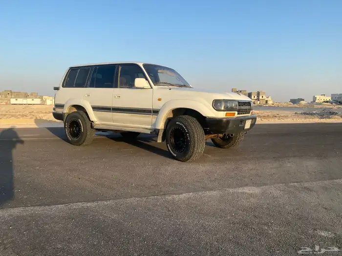 لاندكروزر VXR موديل 1991 عليه مكينة لكزس بويه بلاد 10
