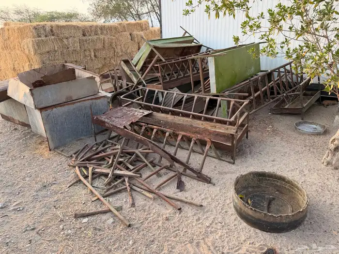 معالف حديد مستعمله للبيع 2