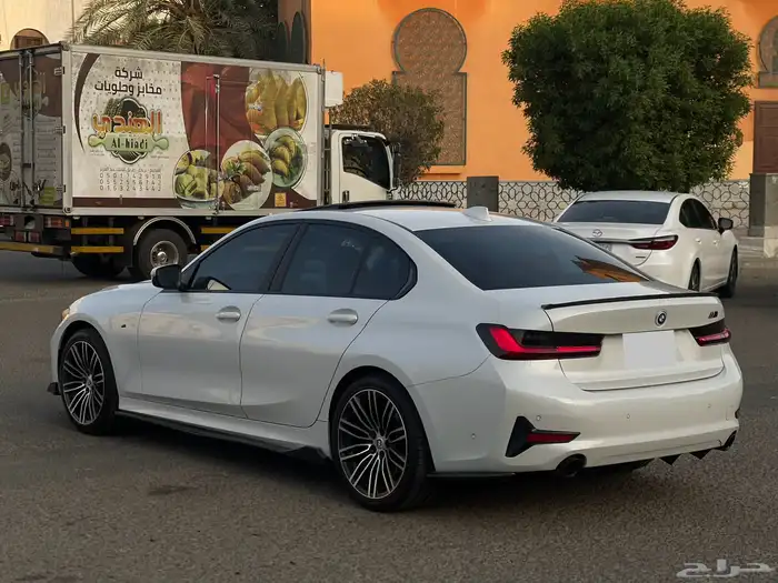 بي ام دبليو 320i 2022 6