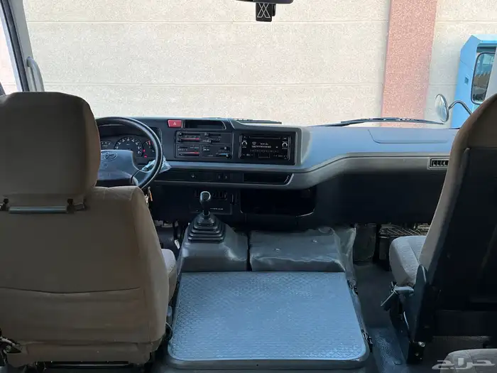 تويوتا كوستر 2022 ديزل 23راكب عداد 96 الف 14