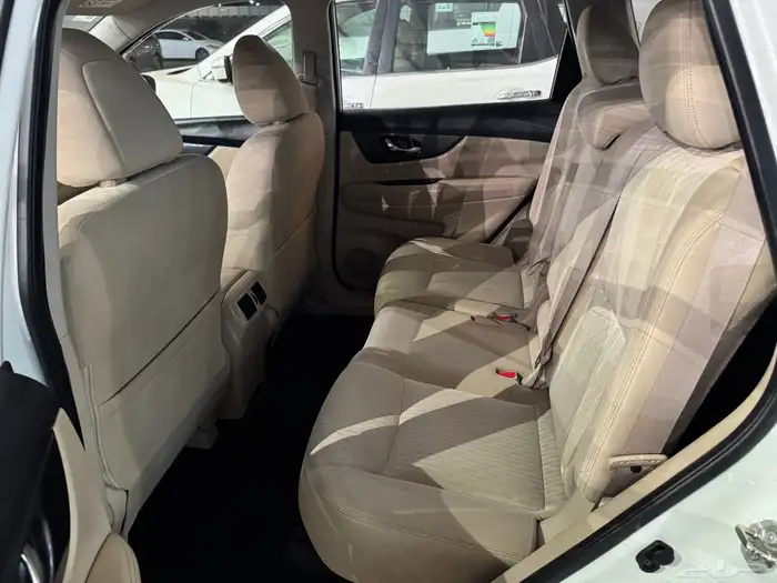 للبيع نيسان اكستريل موديل 2022 دبل 4