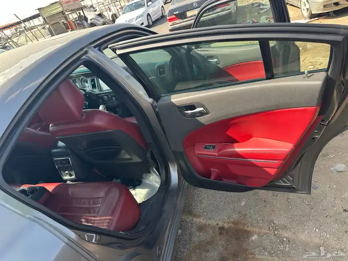 دودج تشارجر قطع تشليح فقط 8