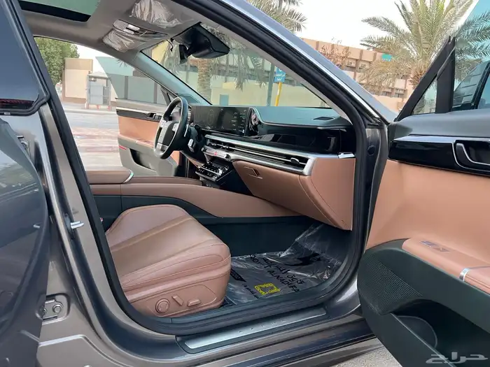 ازيرا بريميوم 2024 ( شبه جديد ) ممشى قليل 23