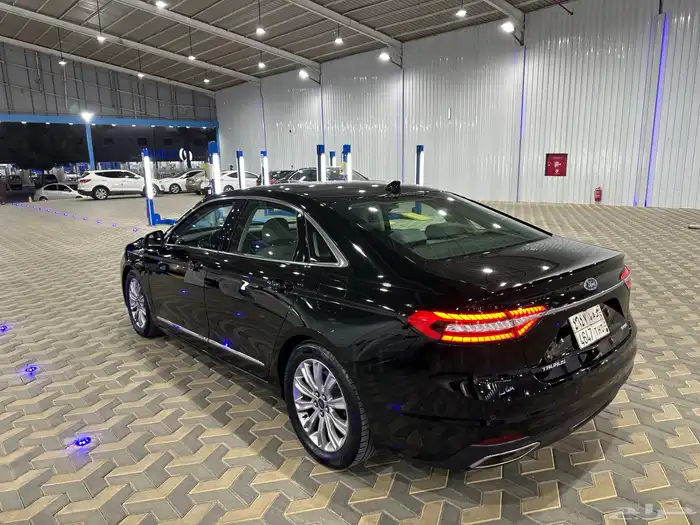 فورد تورس2021 تبارك الله شبه جديده عداد90 تشيكات وكاله شرط 17